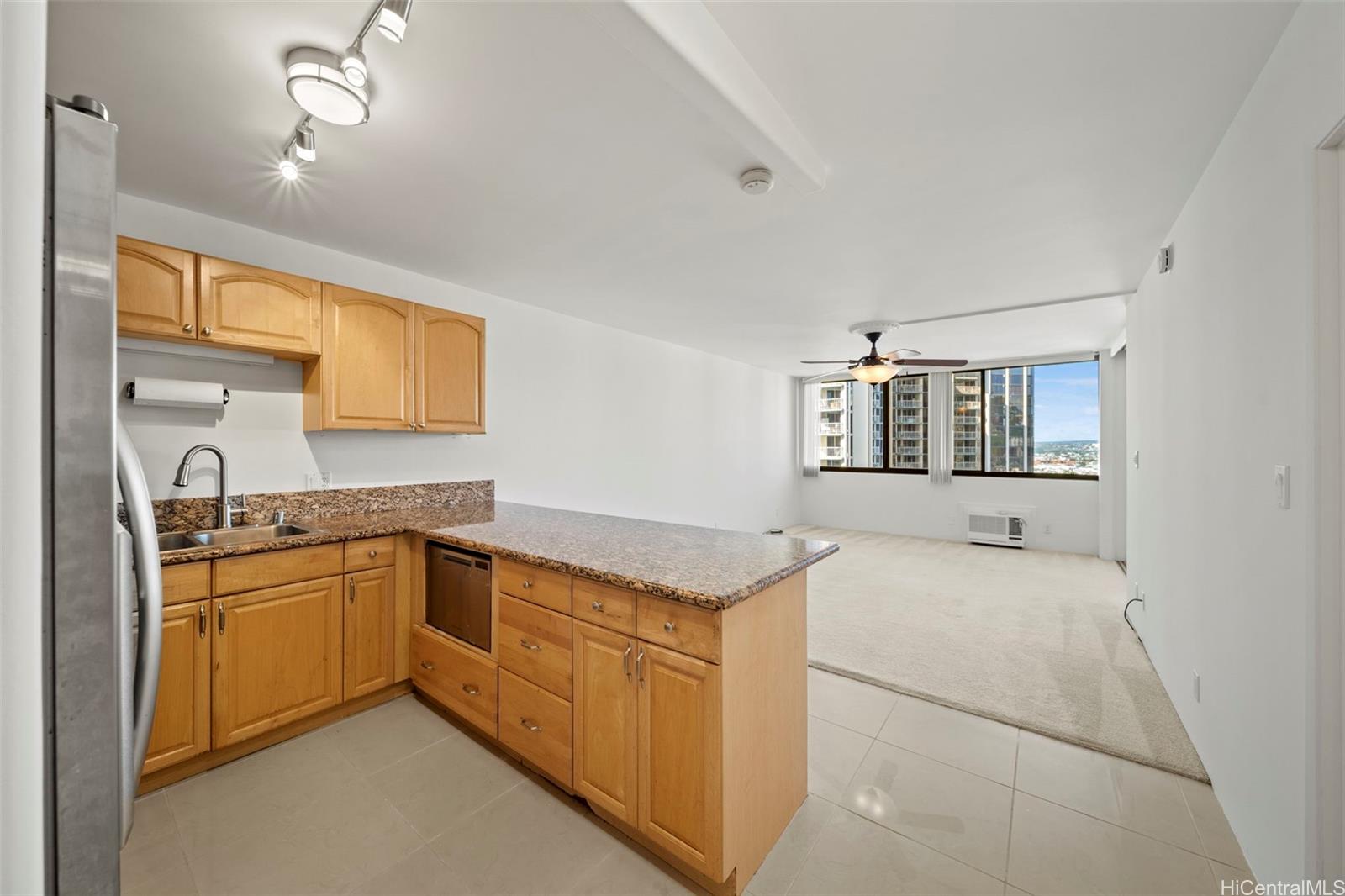 1255 Nuuanu Avenue E2712