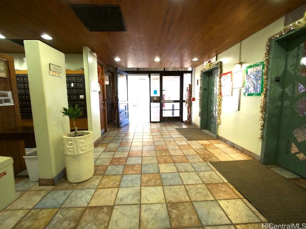 Photo 15 of 16