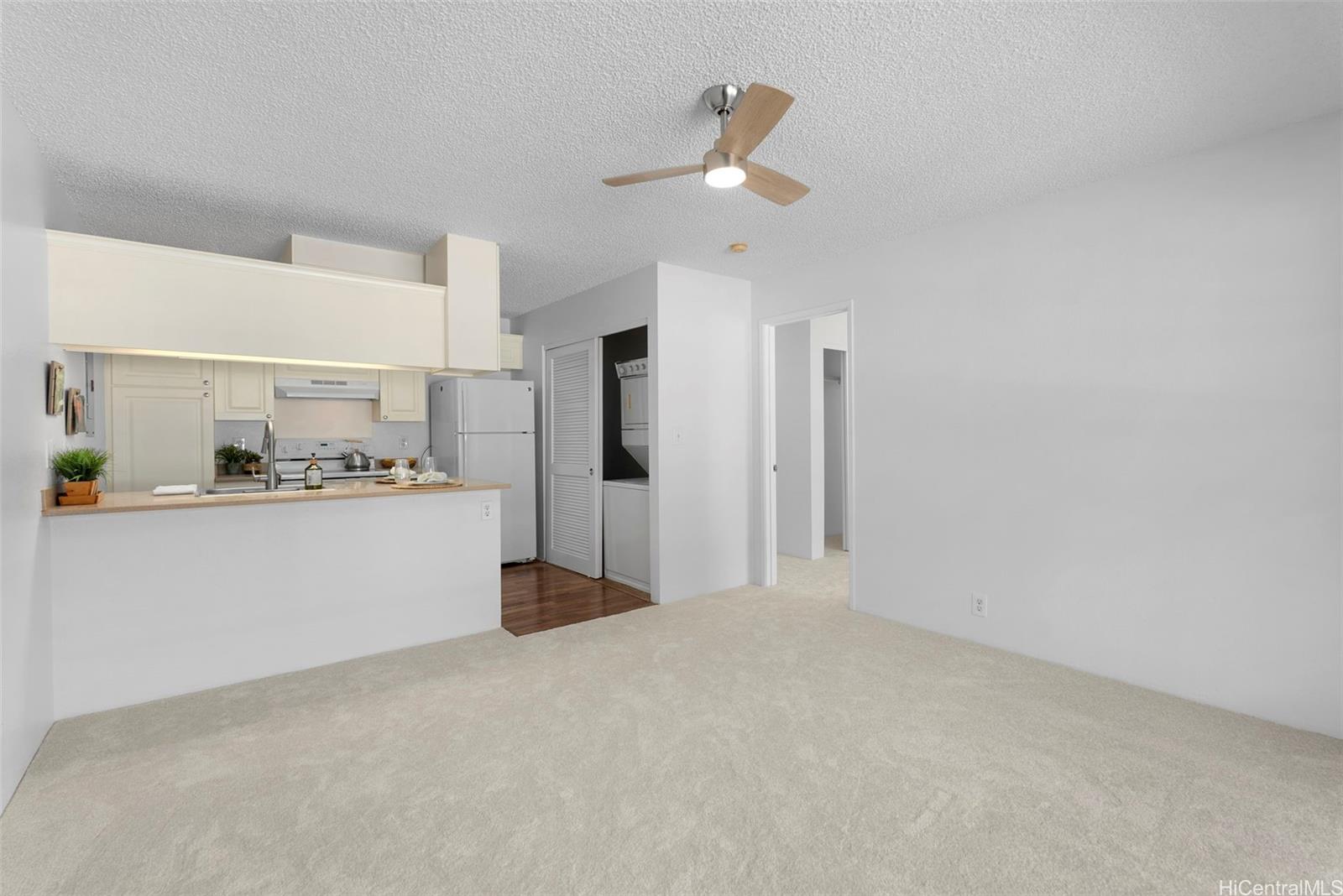 Photo 6 of 25