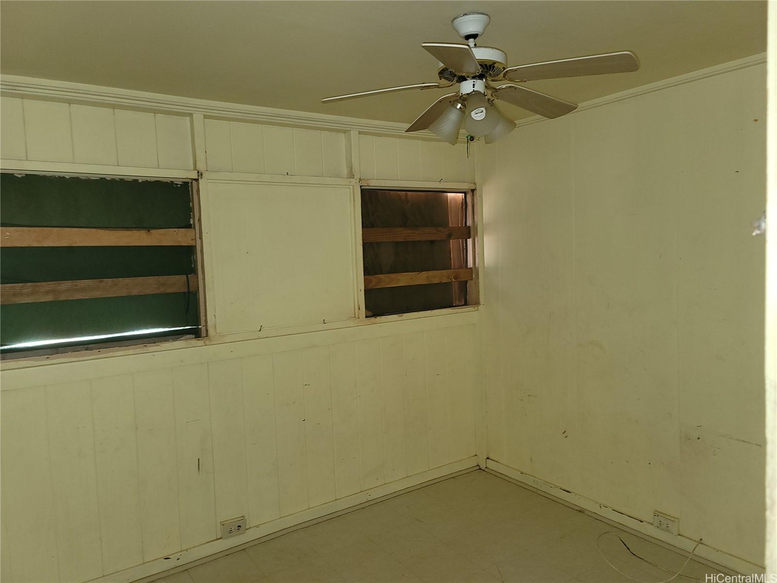 Photo 10 of 22