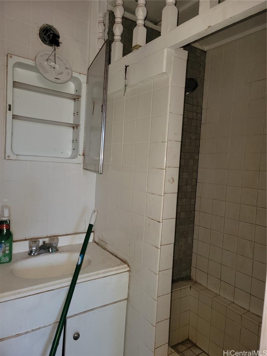 Photo 13 of 22