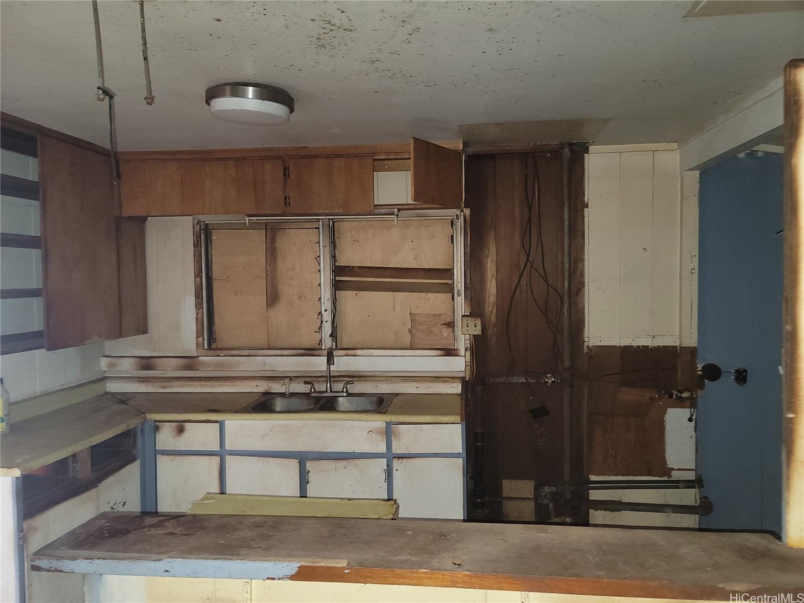 Photo 17 of 22