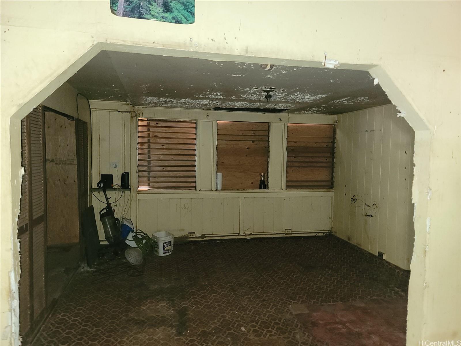 Photo 4 of 22