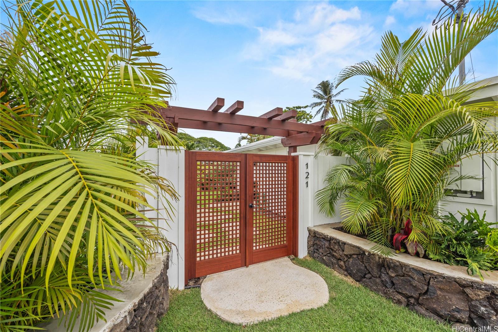 121 Kaha Street