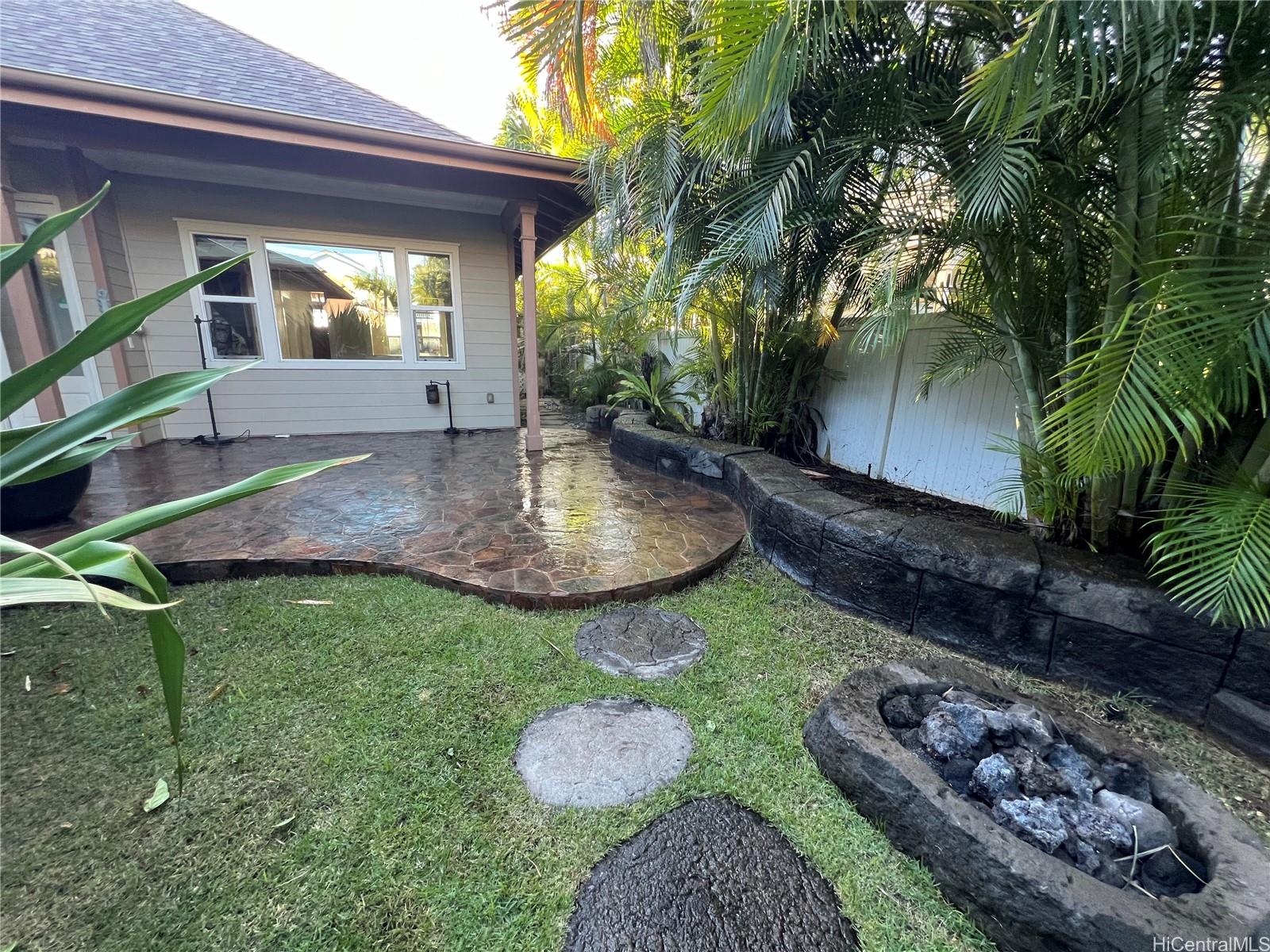 Photo 17 of 21