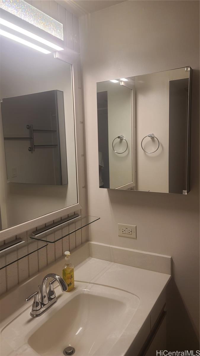 855 Makahiki Way  Unit 207