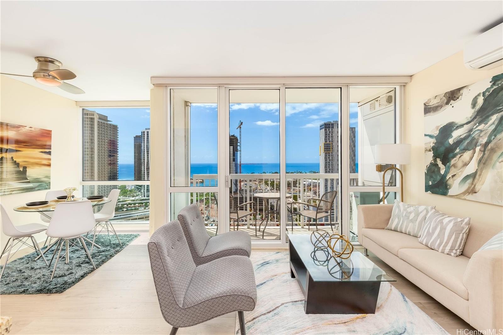 909 Kapiolani Boulevard 2903