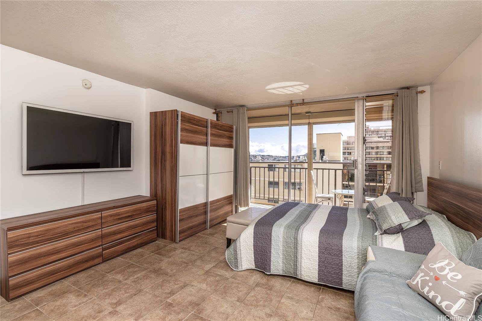 2345 Ala Wai Boulevard 1216