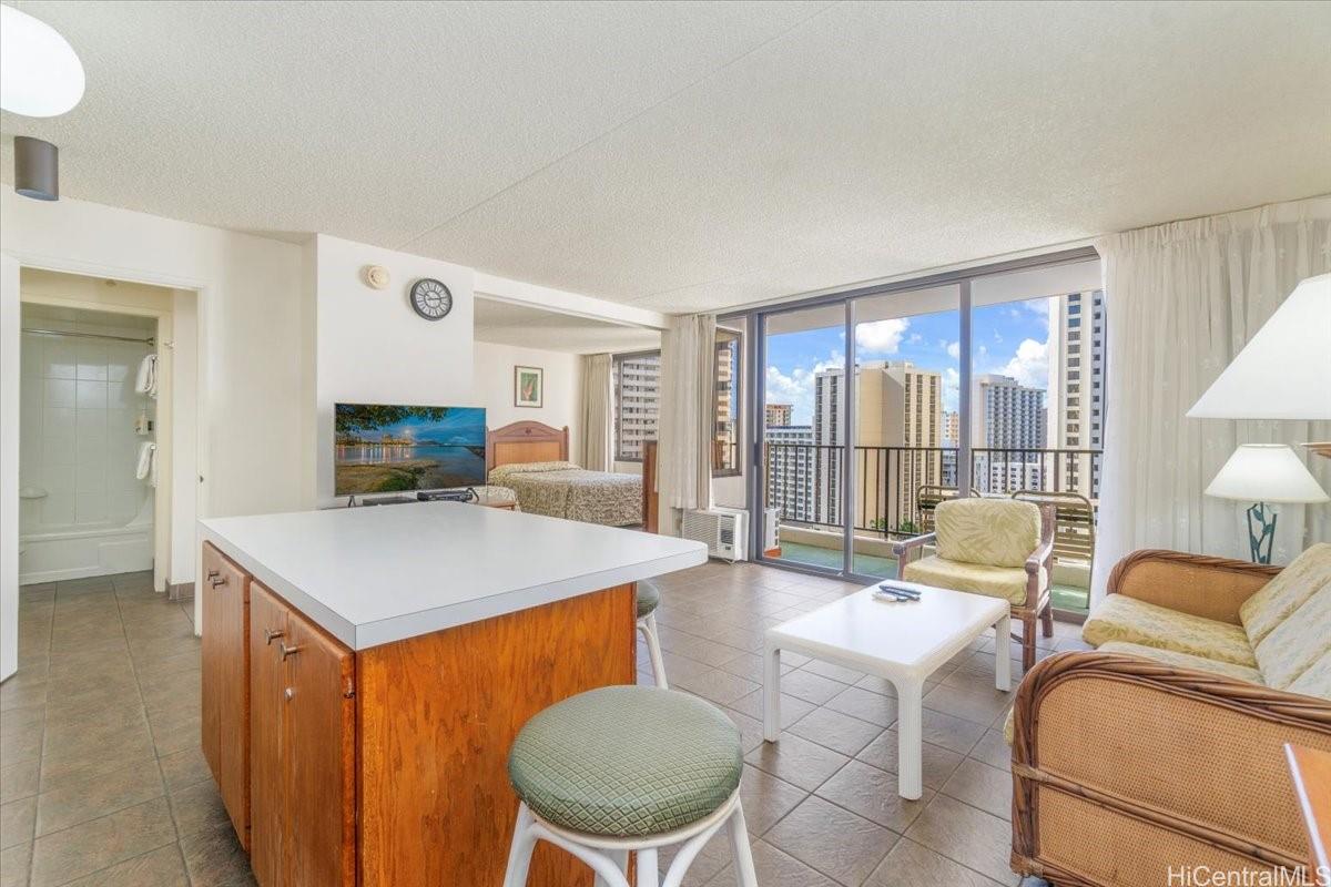 201 Ohua Avenue 1608-2 (Mauka Tower))