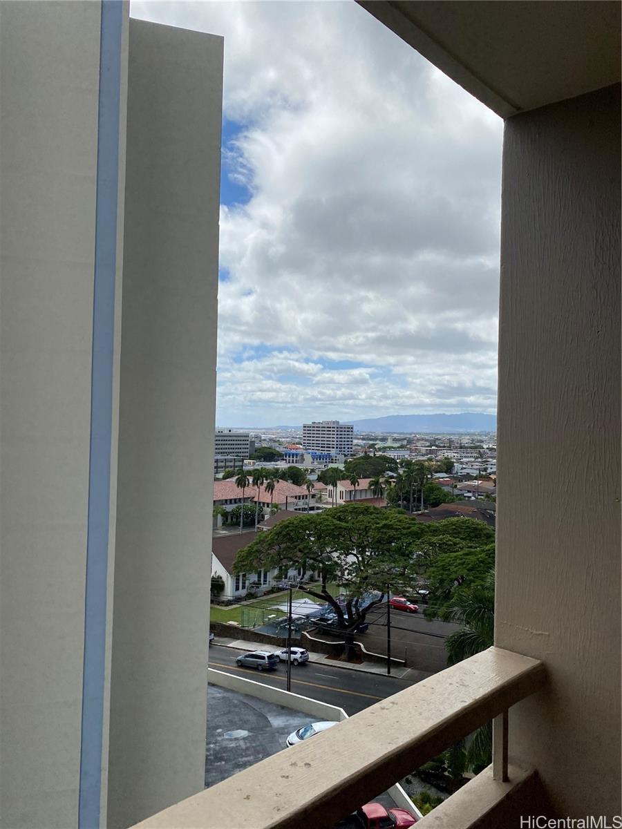 Photo 3 of 16