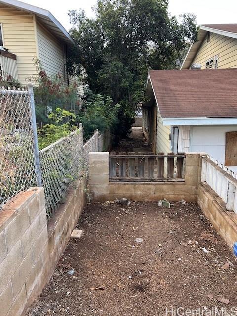 Photo 7 of 25