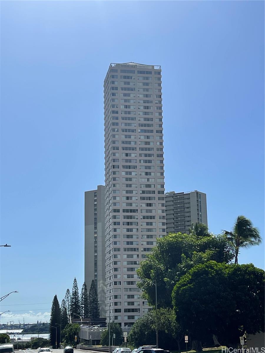 Photo 18 of 18