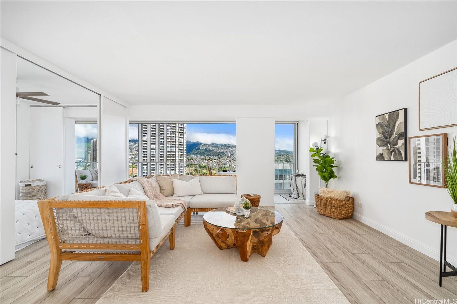 2575 Kuhio Avenue  Unit 1702