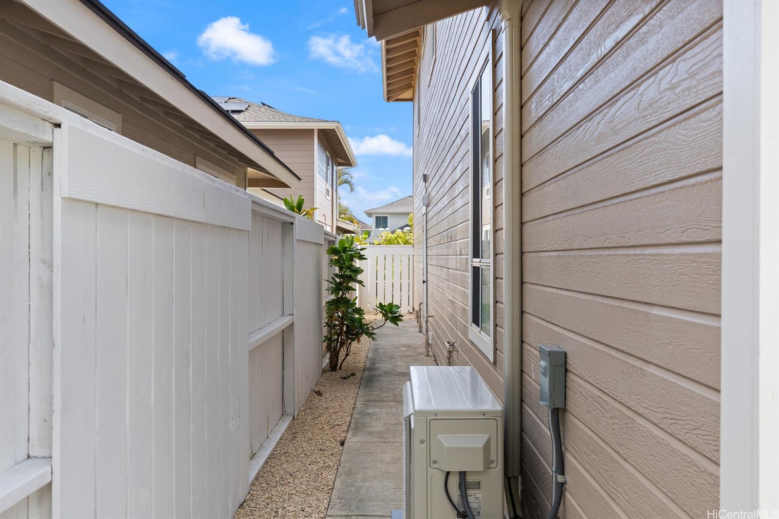 91-208 Hoewaa Place  Unit A