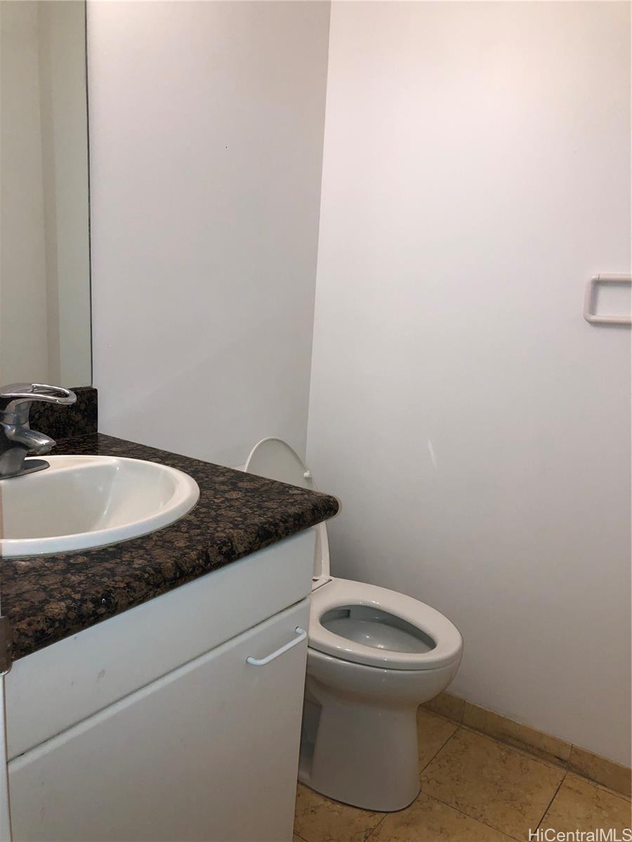 Photo 14 of 23