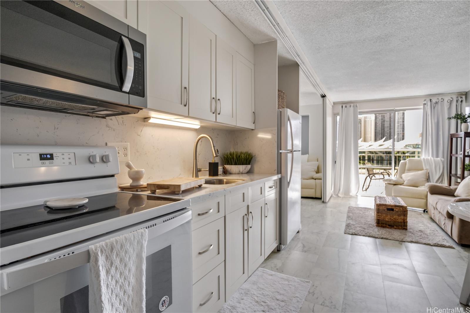 1655 Makaloa Street  Unit 812