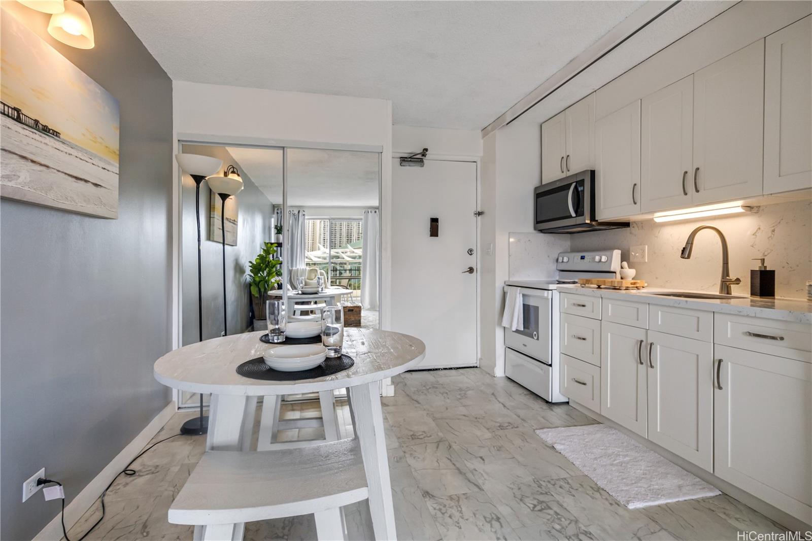 1655 Makaloa Street  Unit 812