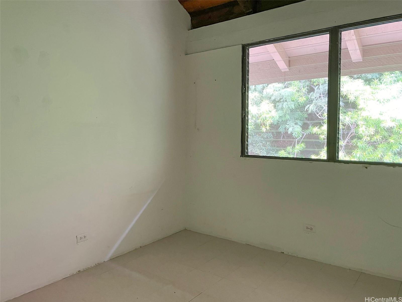 486 Kawaihae Street  Unit C