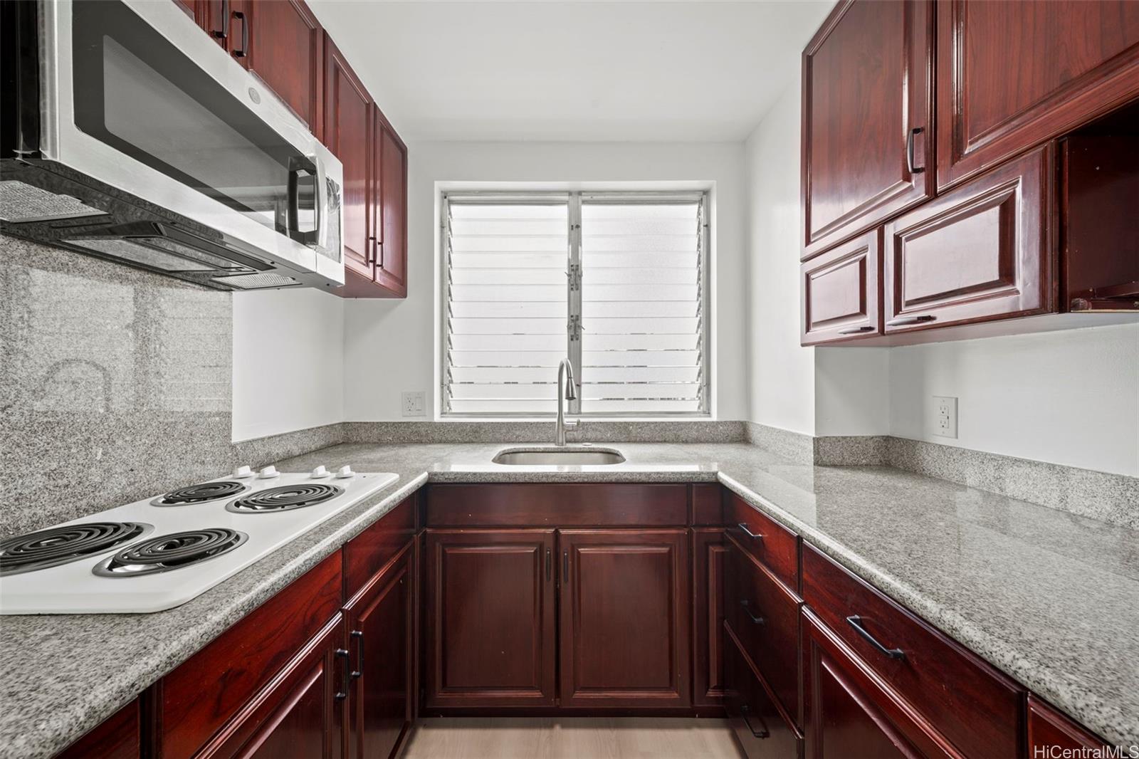 1555 Pohaku Street B302