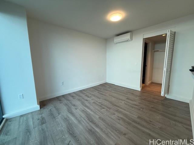 Photo 8 of 23