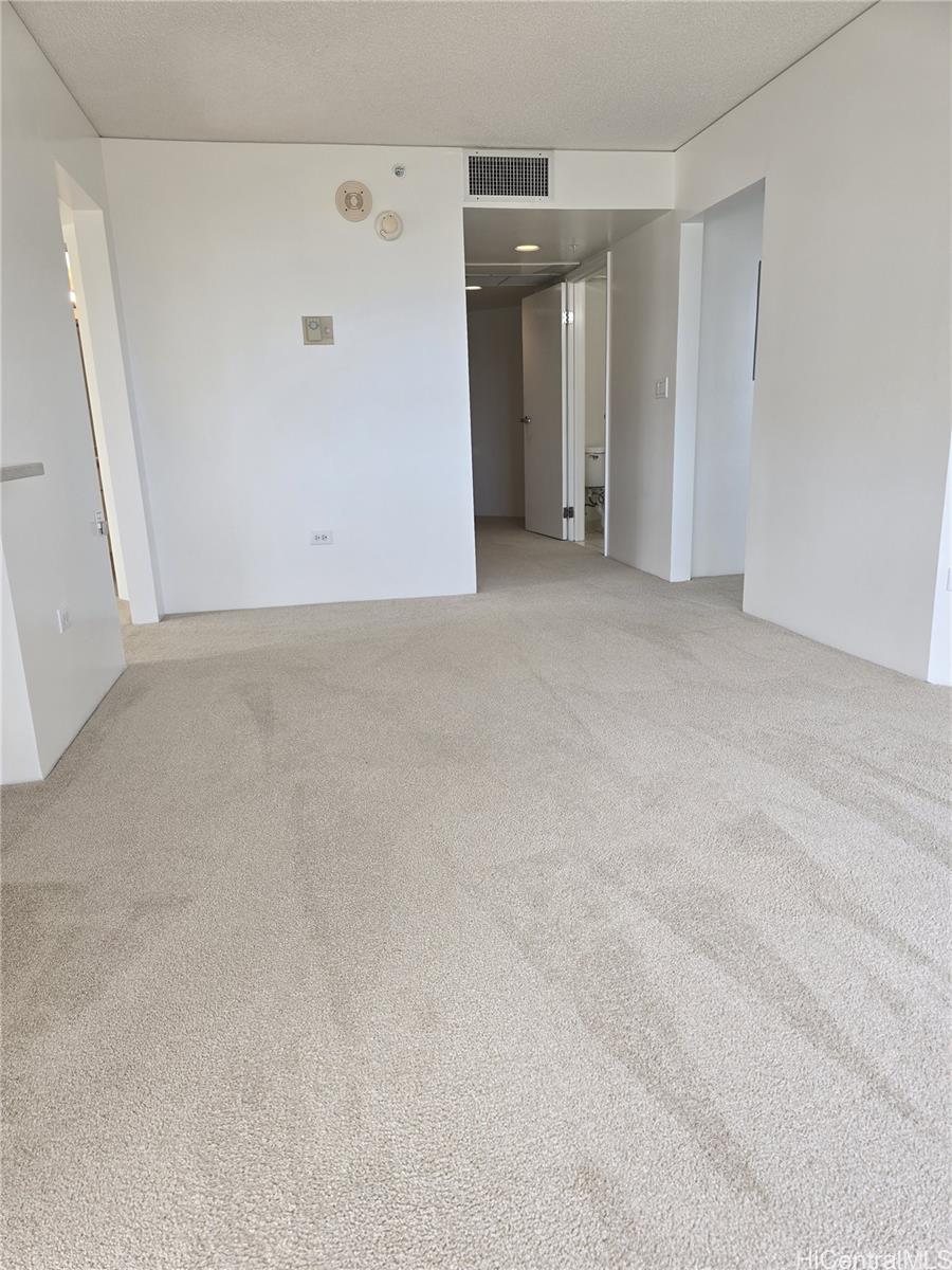 Photo 5 of 25