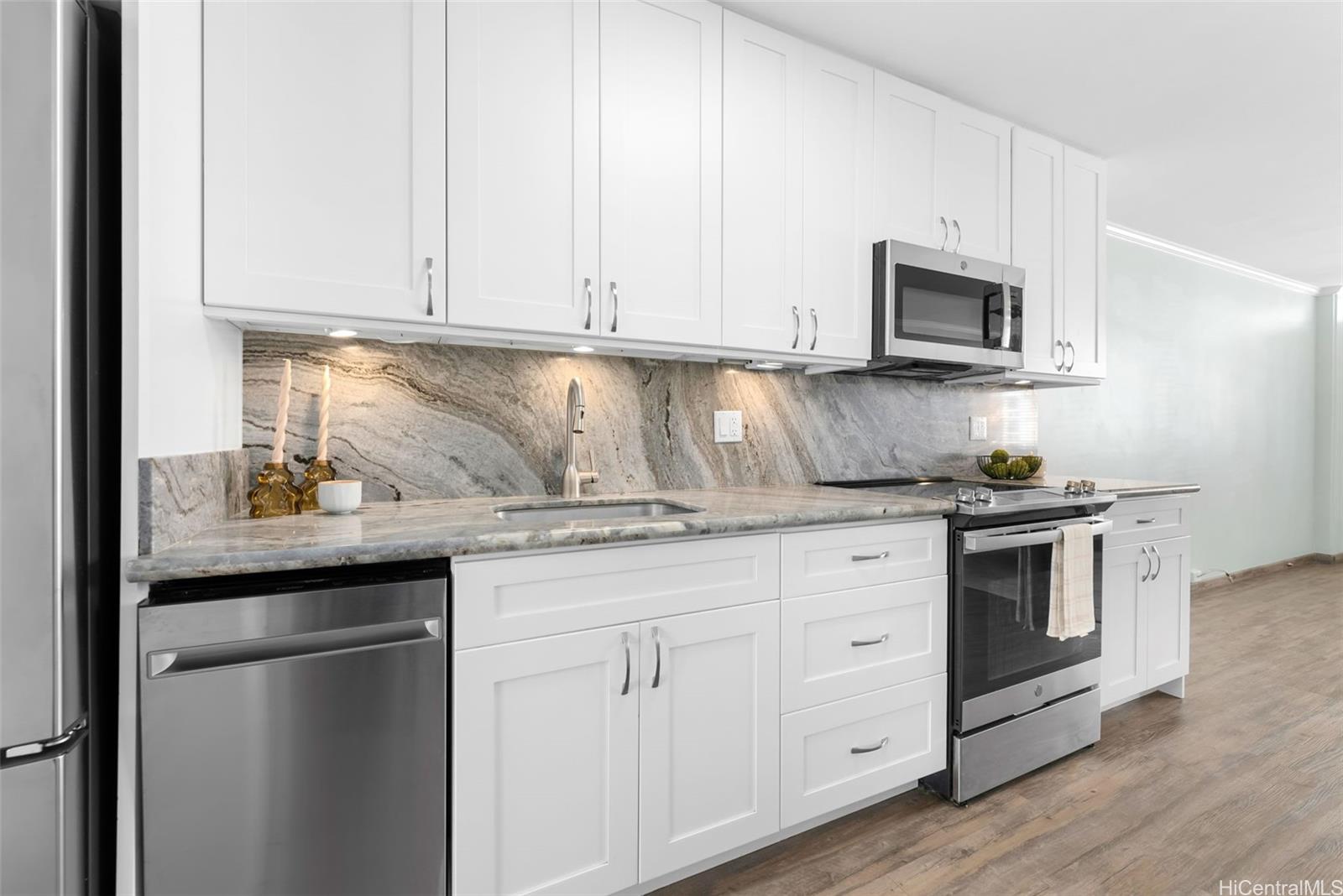 425 Ena Road  Unit A1108