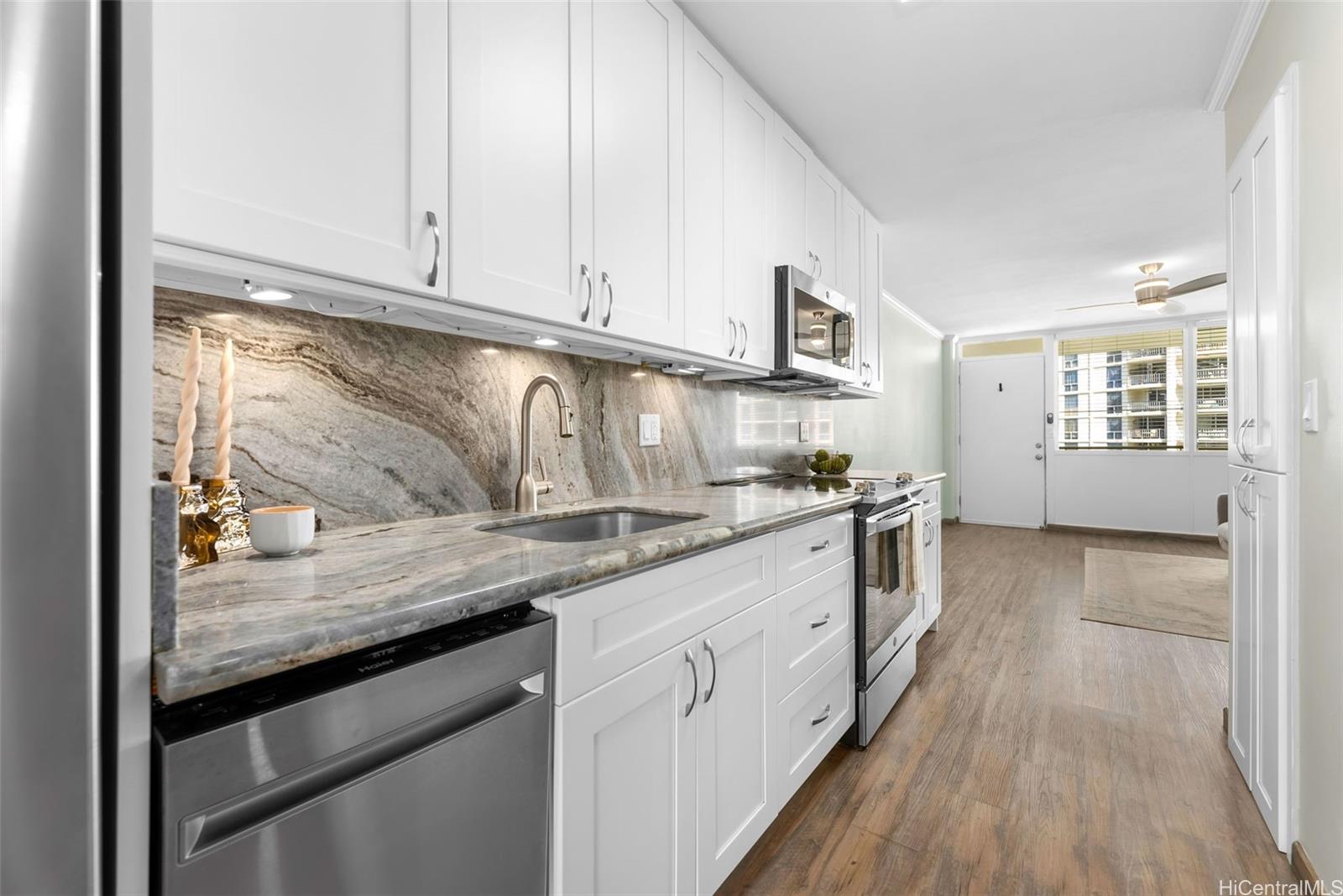 425 Ena Road  Unit A1108