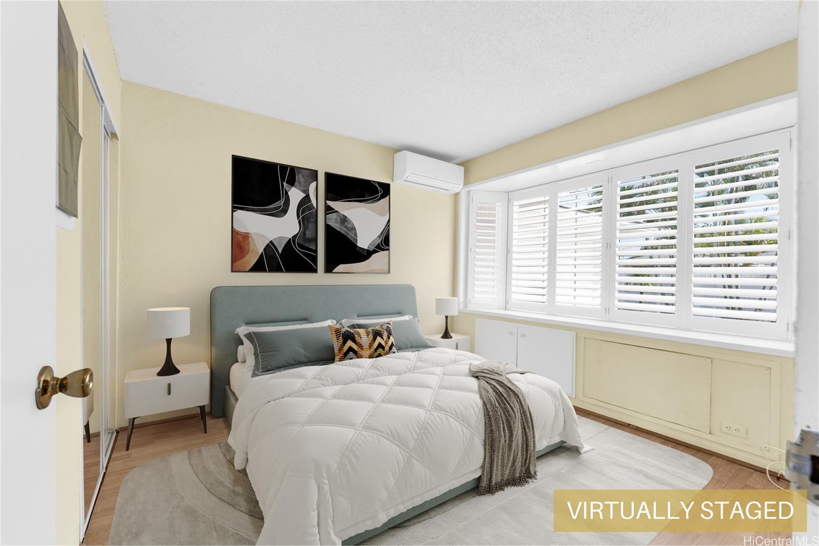 Photo 16 of 25