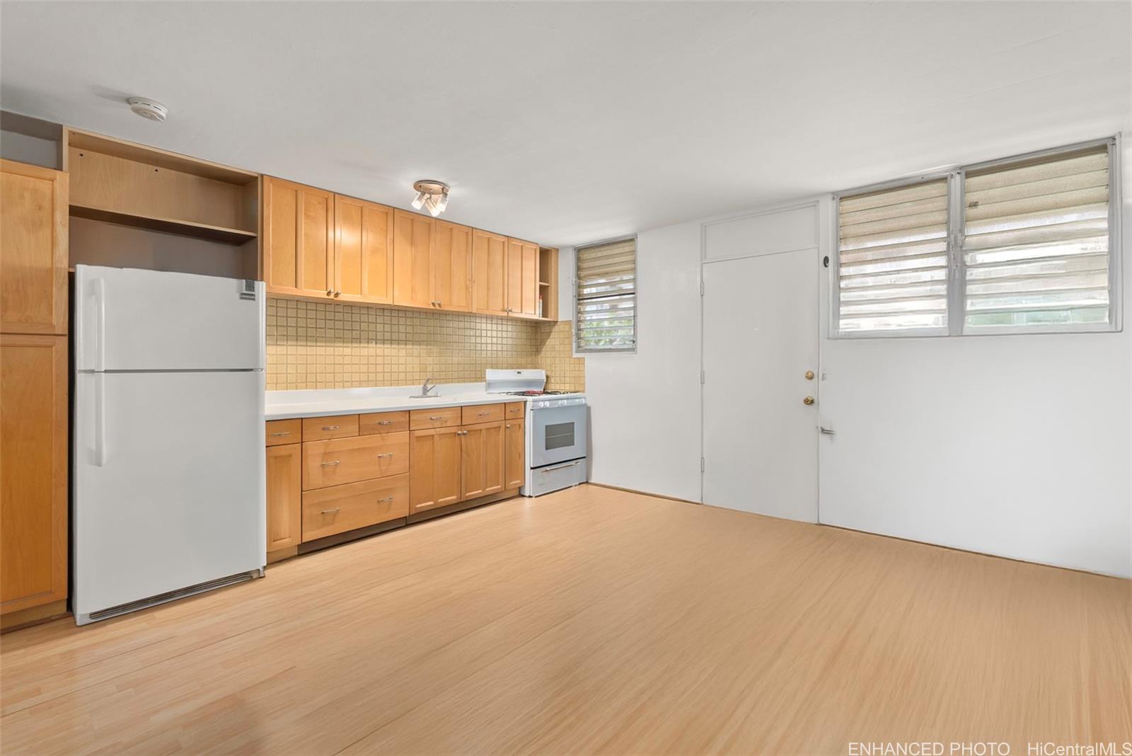 1036 Green Street 304