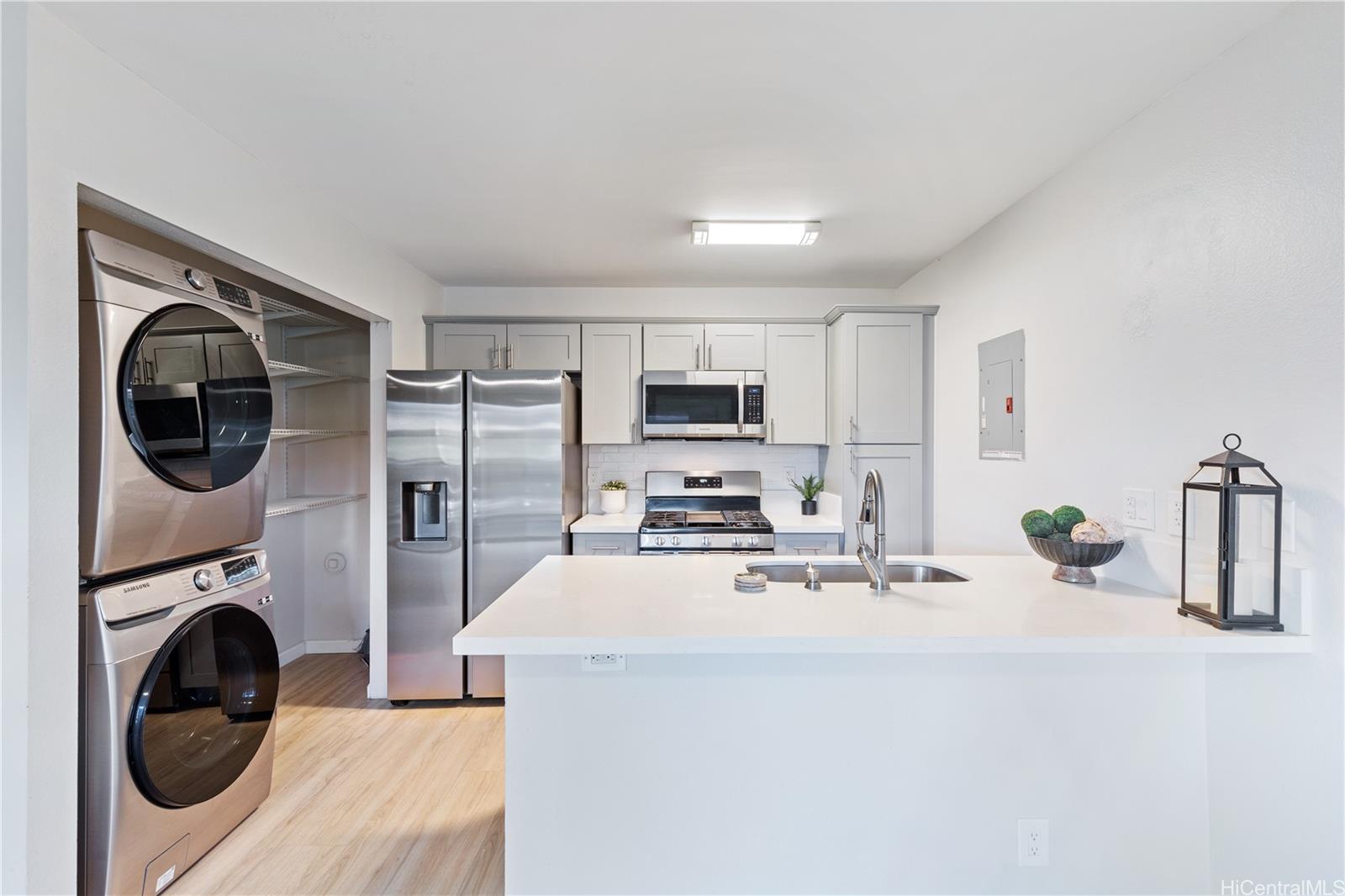 91-1179 Puamaeole Street 24F