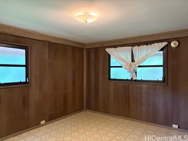 Photo 10 of 24