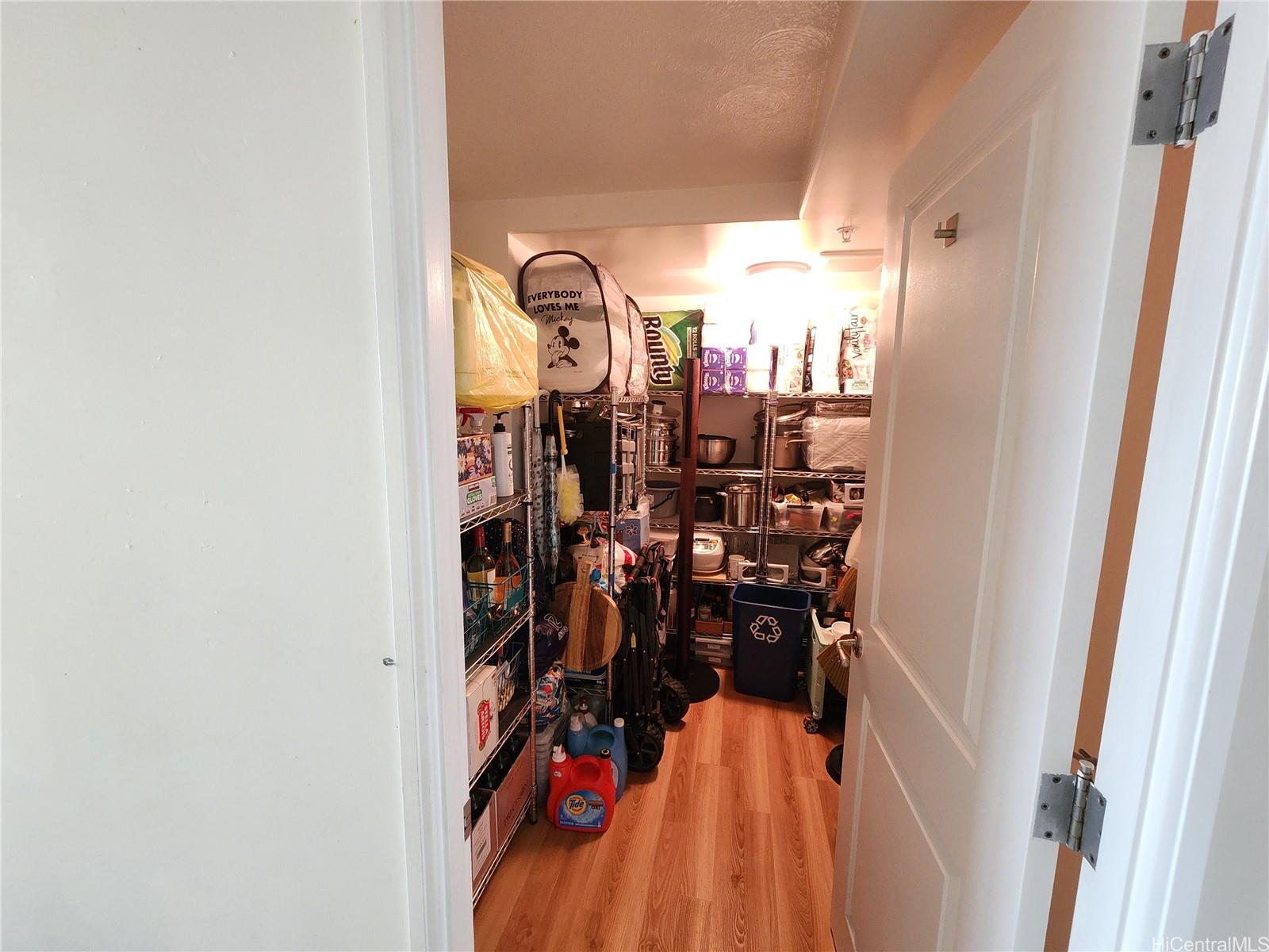 Photo 23 of 24