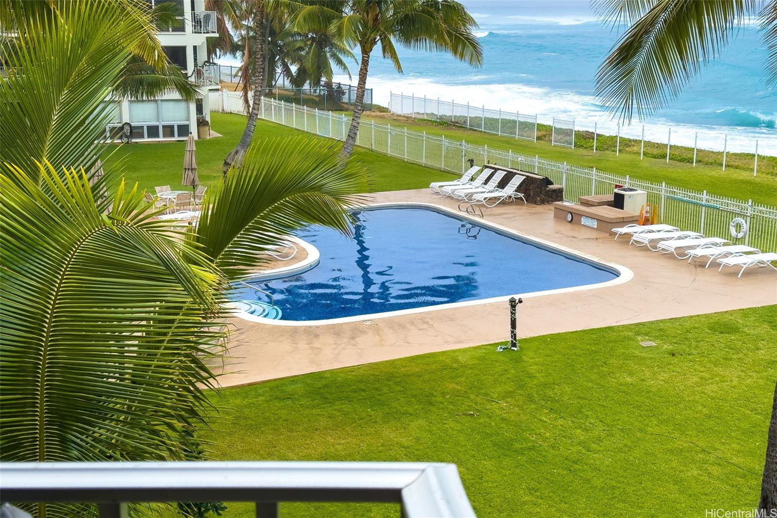 87-561 Farrington Highway  Unit 318