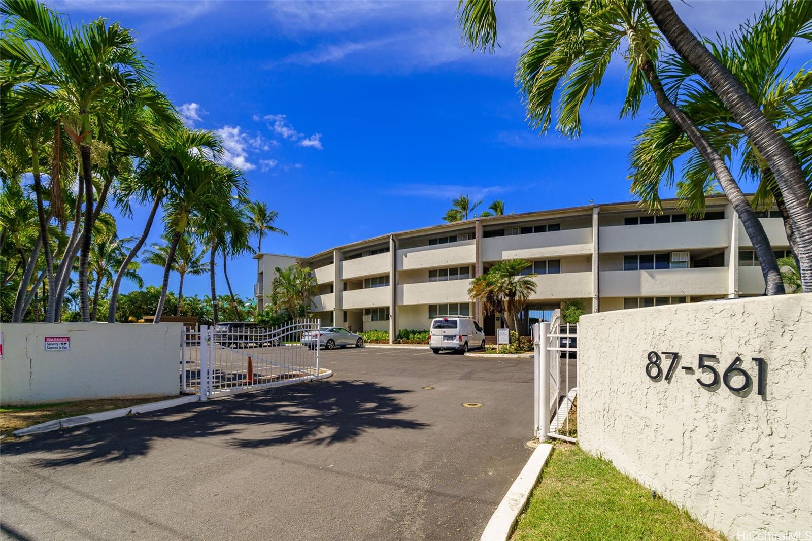 87-561 Farrington Highway  Unit 318