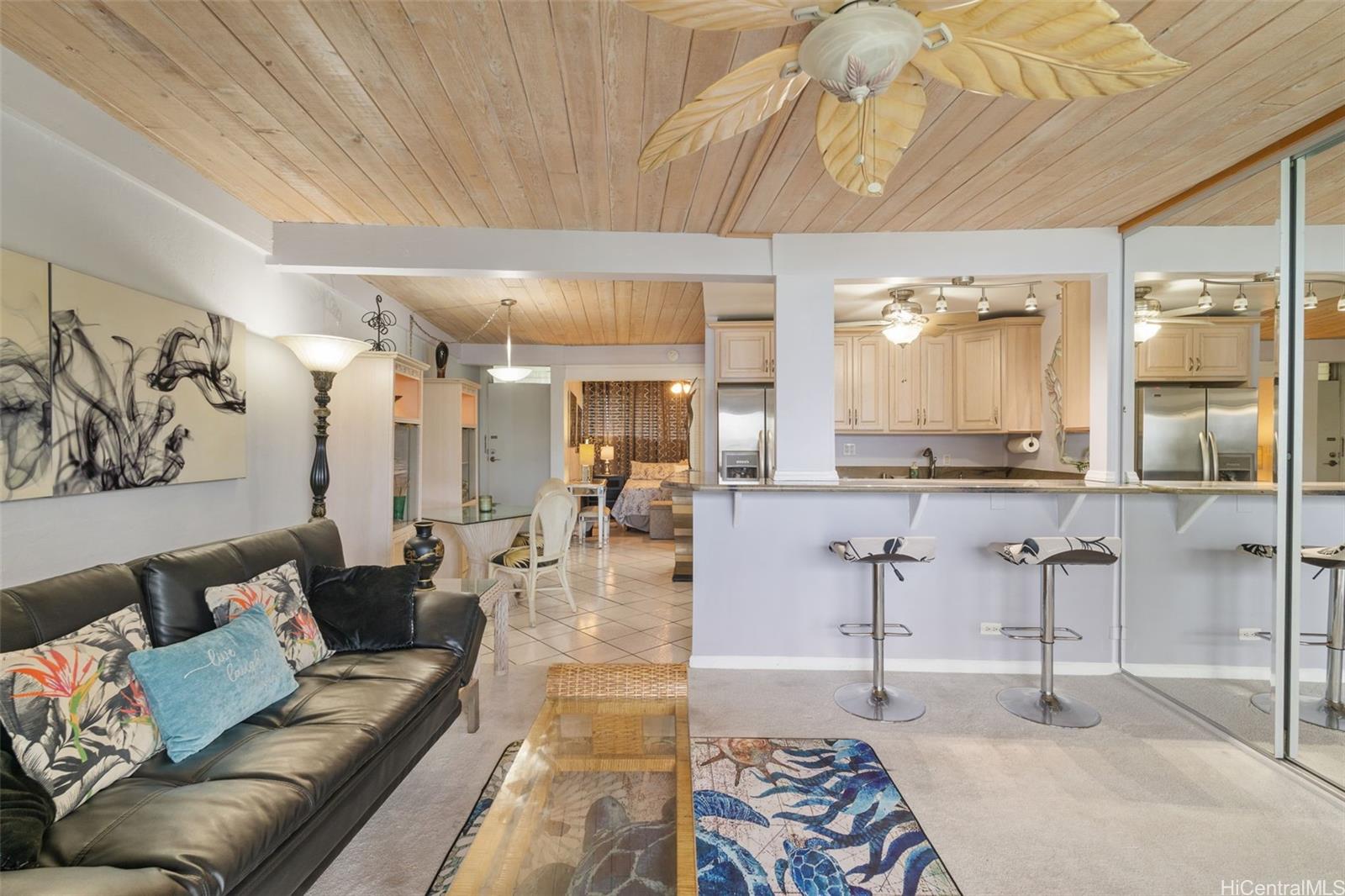 87-561 Farrington Highway  Unit 318
