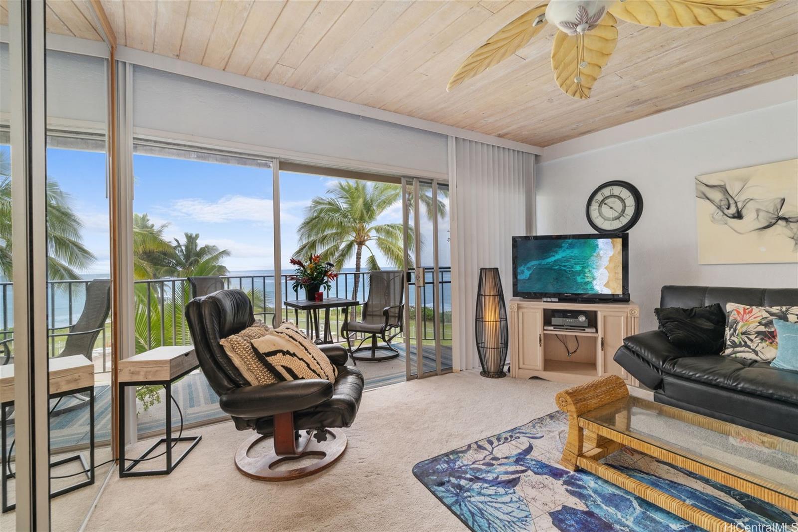 87-561 Farrington Highway  Unit 318