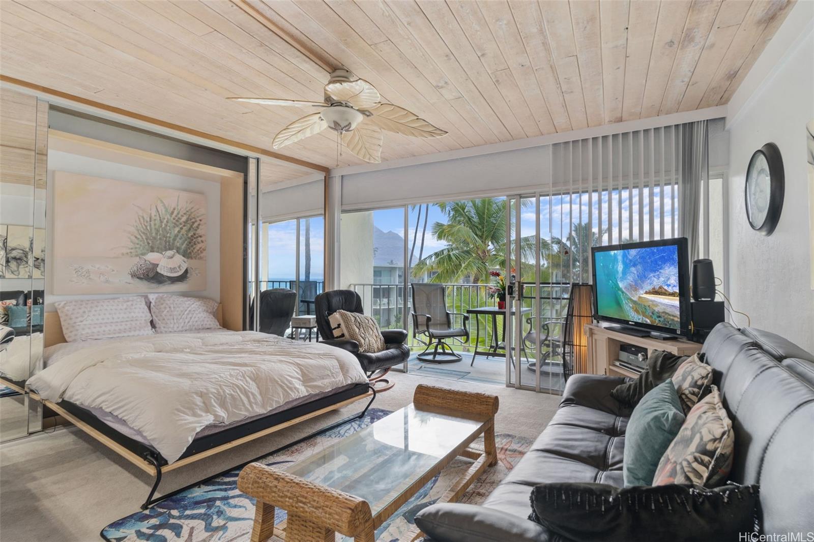 87-561 Farrington Highway  Unit 318