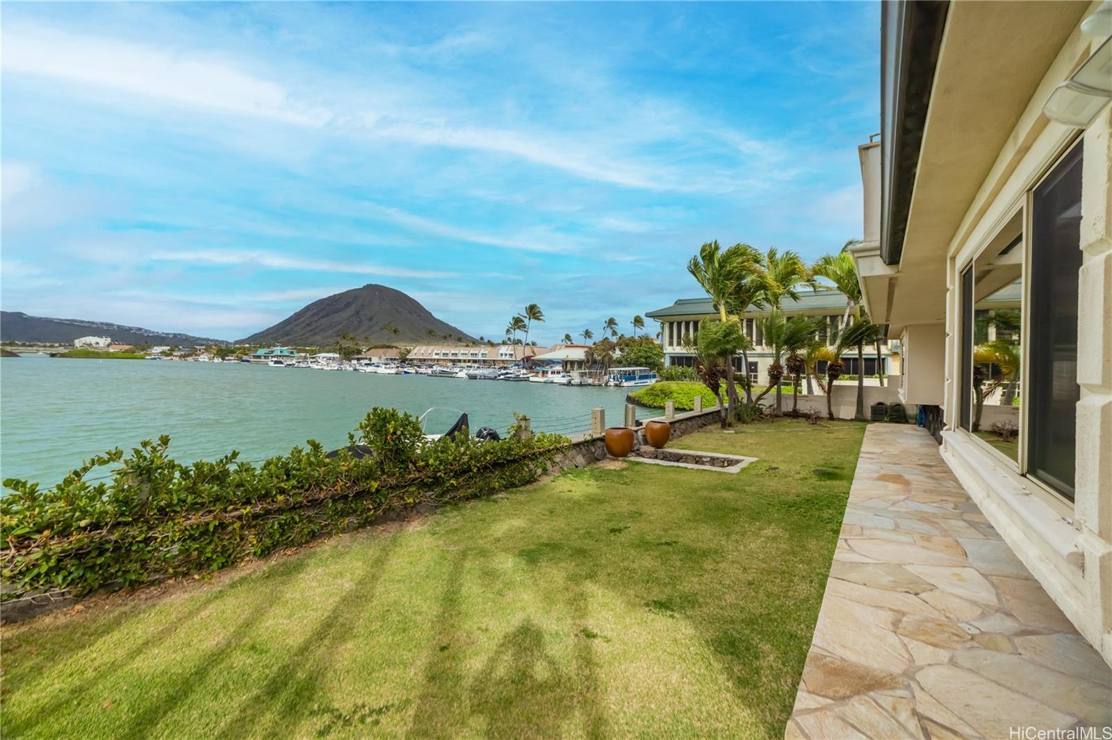 7096 Kalanianaole Highway