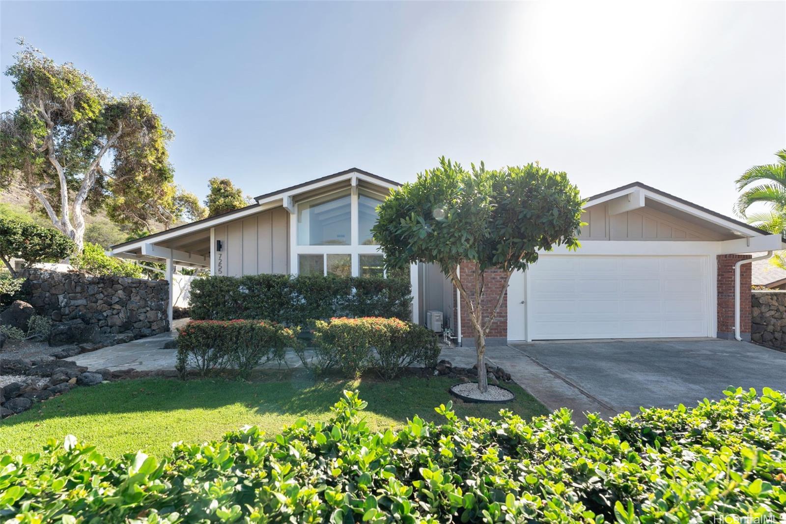 7255 Alakoko Street