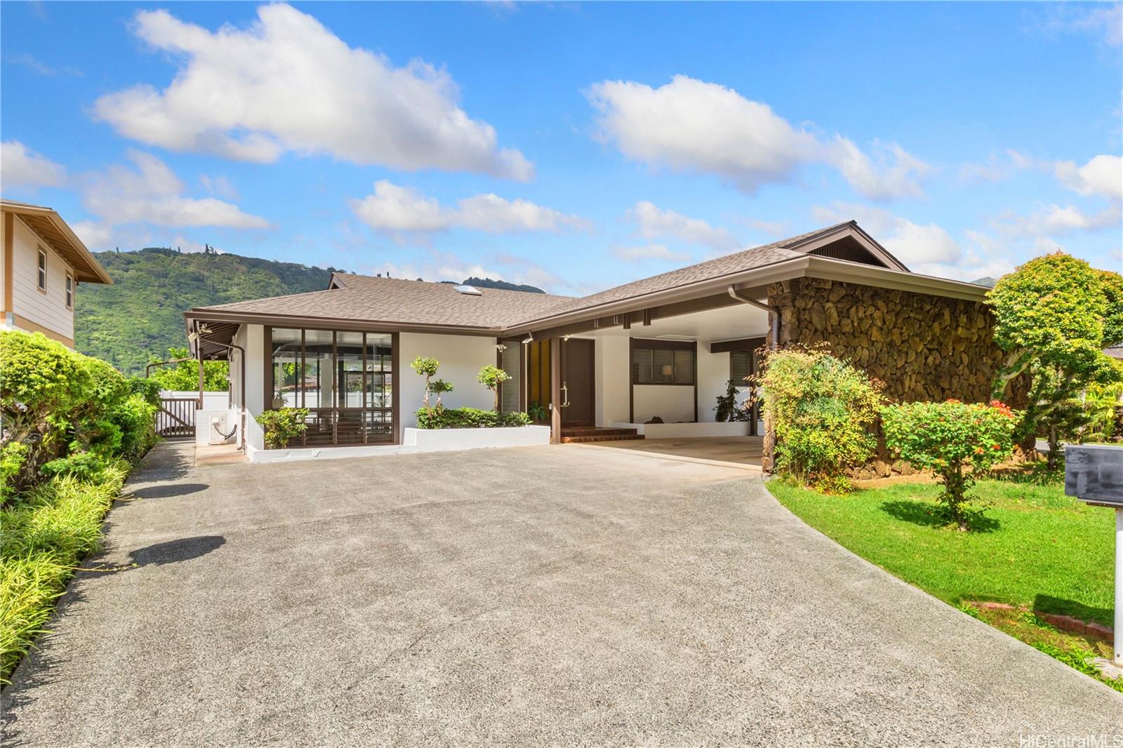 3034 Kalawao Street