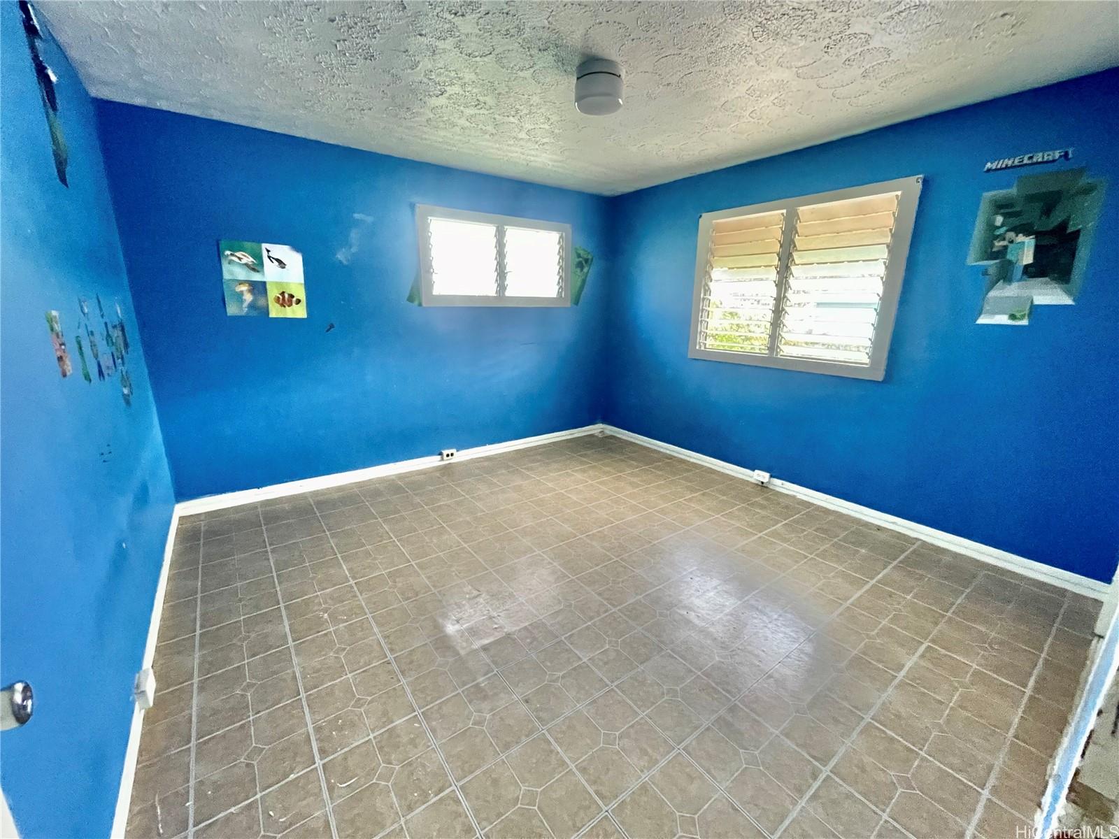 Photo 8 of 21