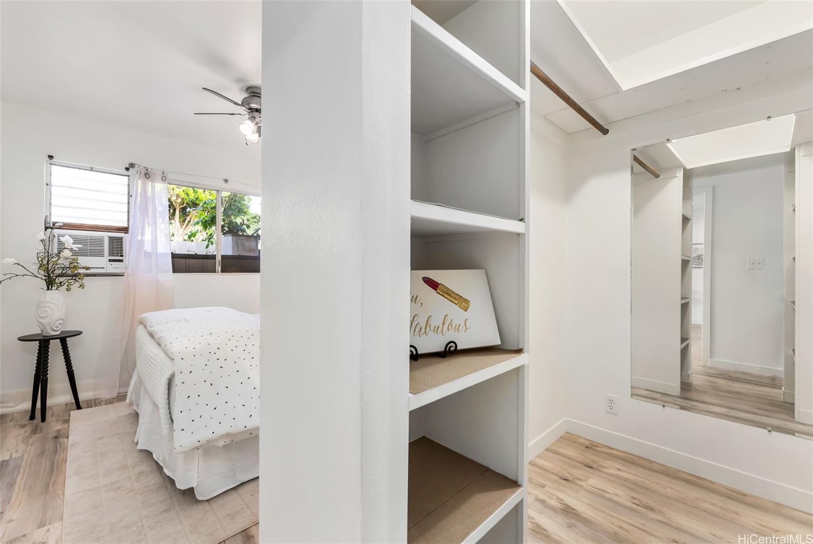 94-1092 Paawalu Street  Unit S5
