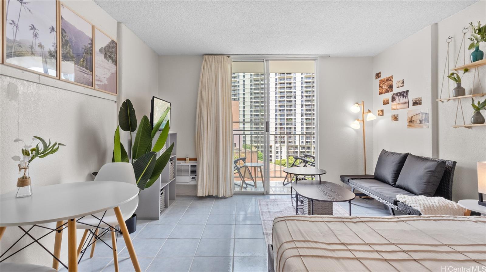 1920 Ala Moana Boulevard  Unit 712
