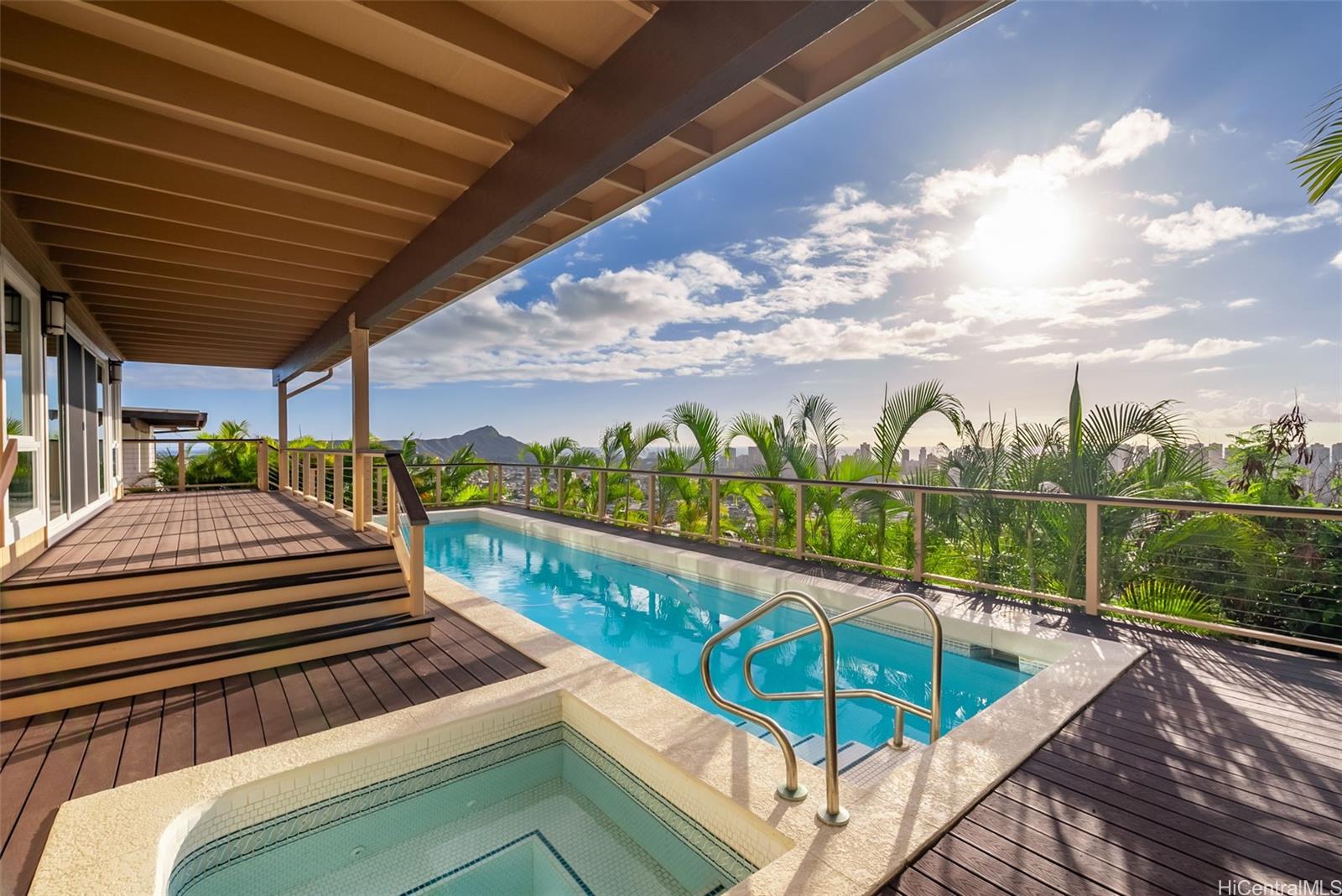 1516 Kalaepohaku Place