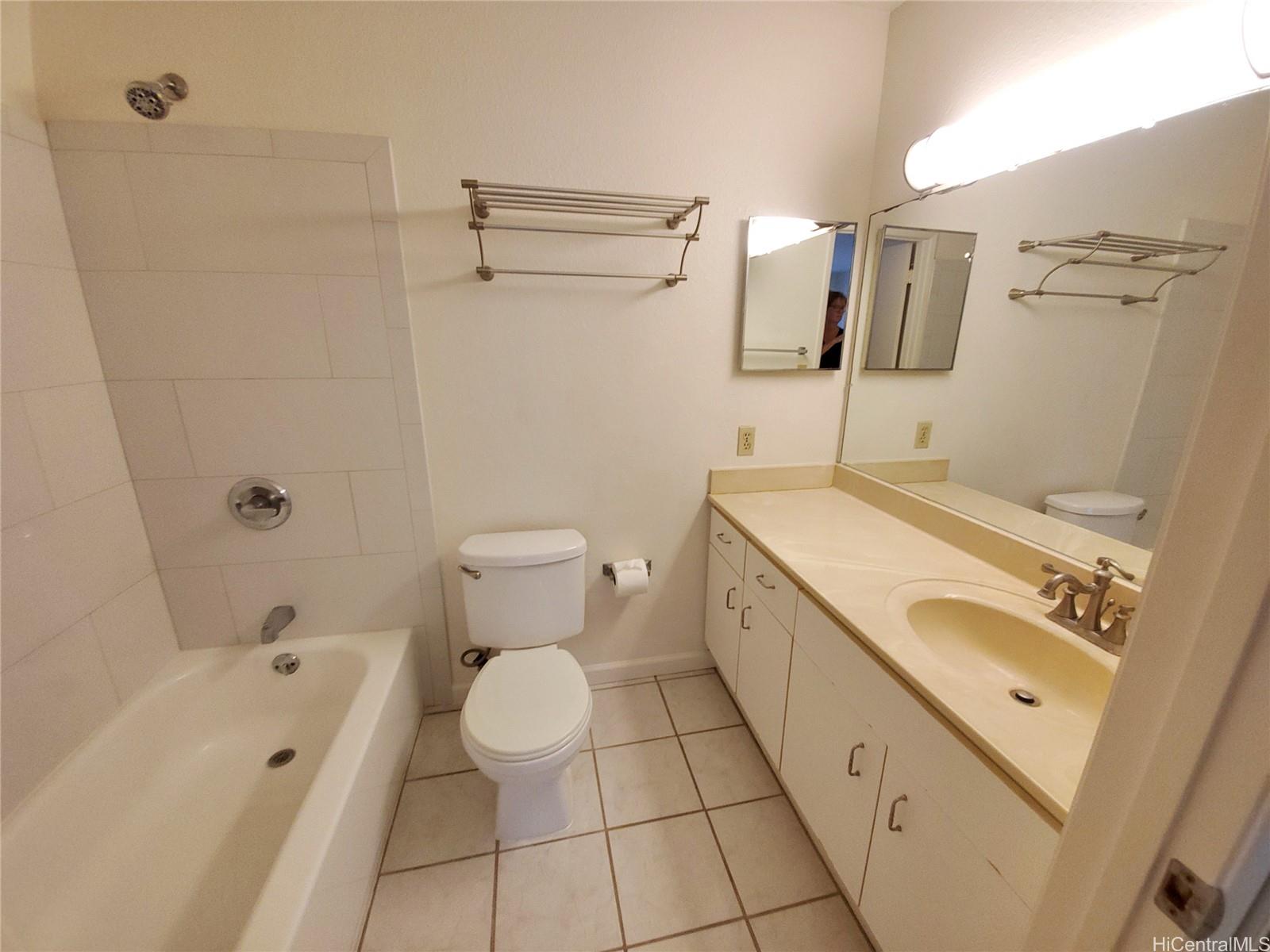 Photo 15 of 21