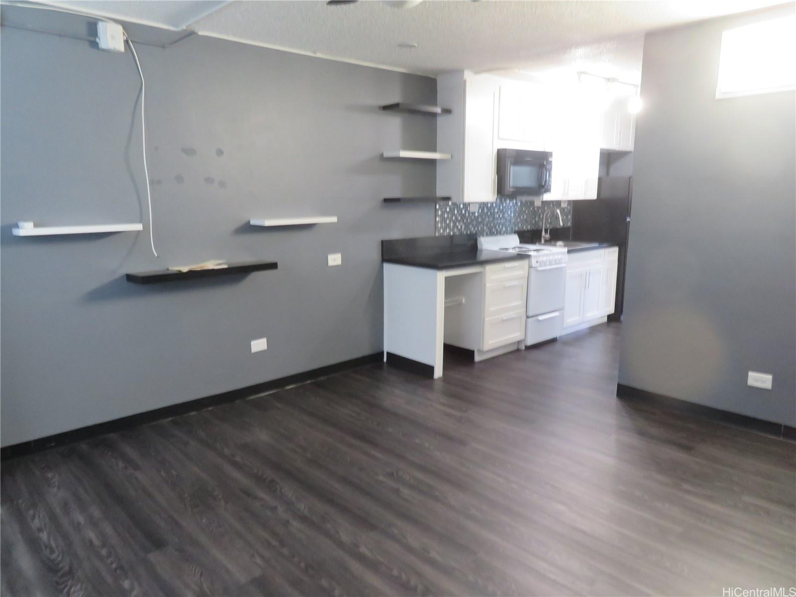 Photo 4 of 22