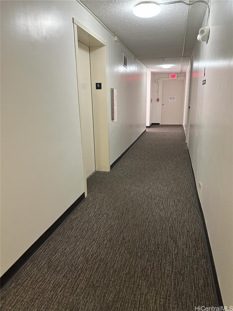 Photo 16 of 18