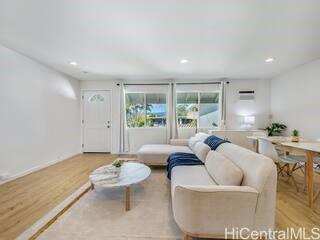 12 Hauola Avenue