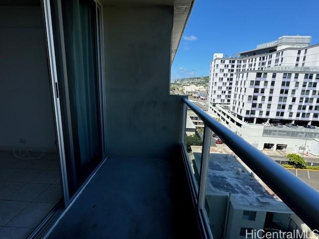 Photo 17 of 25