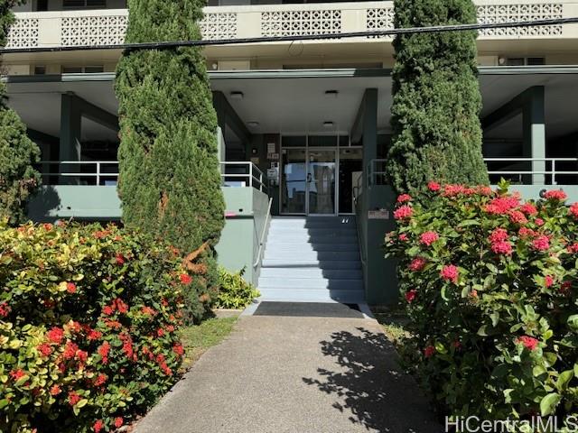 Photo 20 of 25